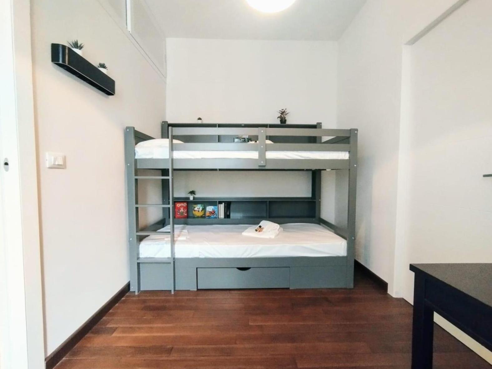 Joivy Spacious Family Apt For 4, In Carignano, Γένοβα Εξωτερικό φωτογραφία